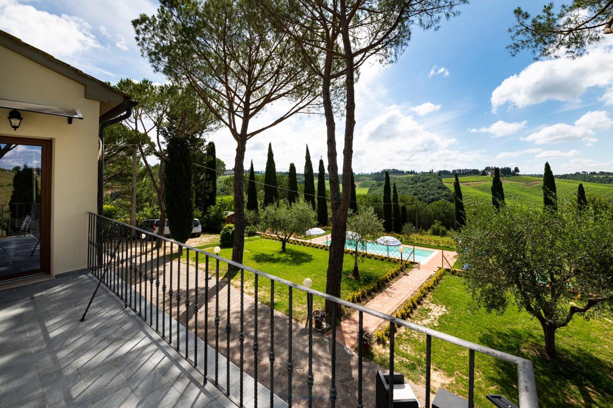 Il Pucchio Apartment Certaldo Luaran gambar