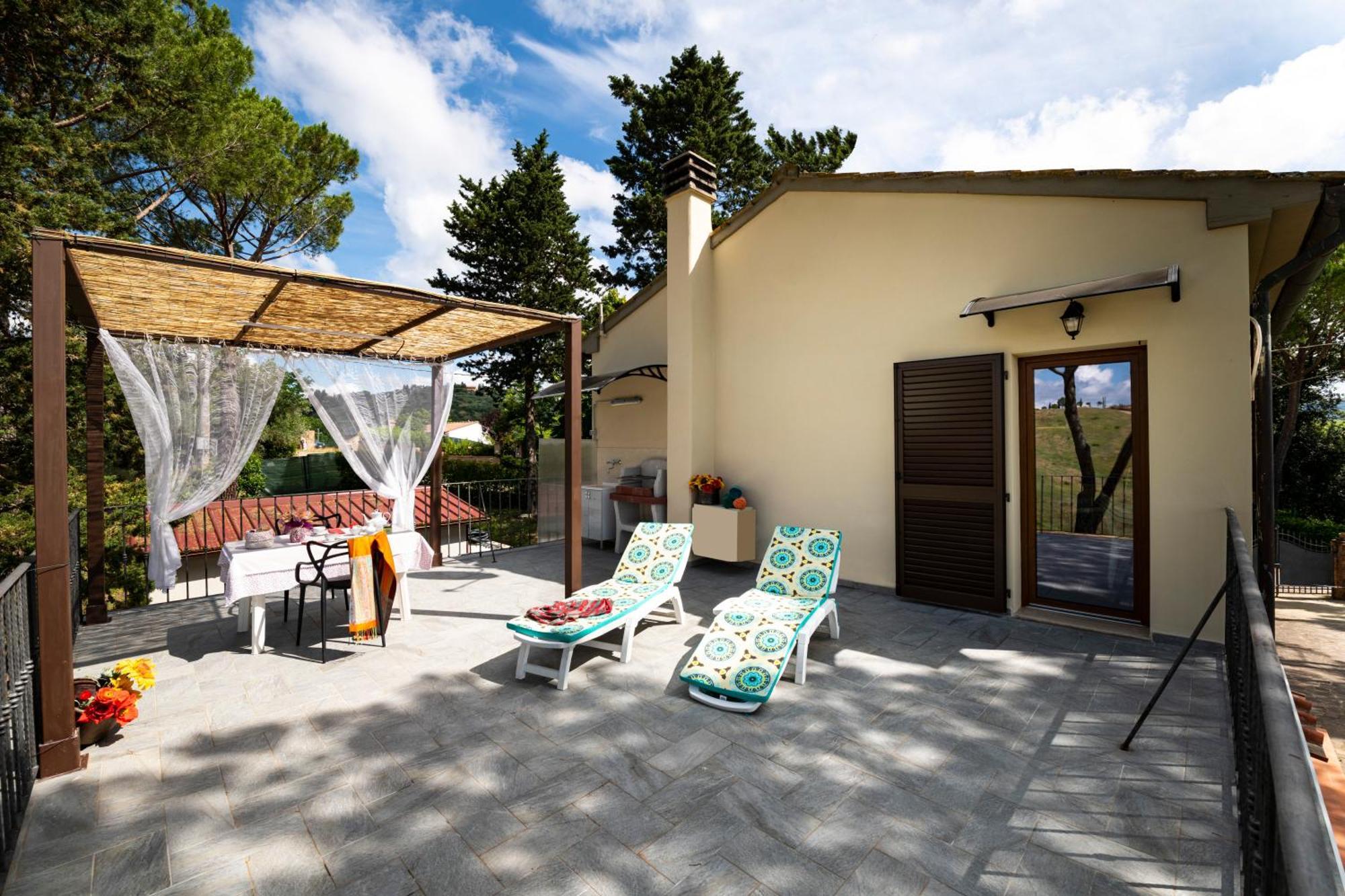 Il Pucchio Apartment Certaldo Luaran gambar
