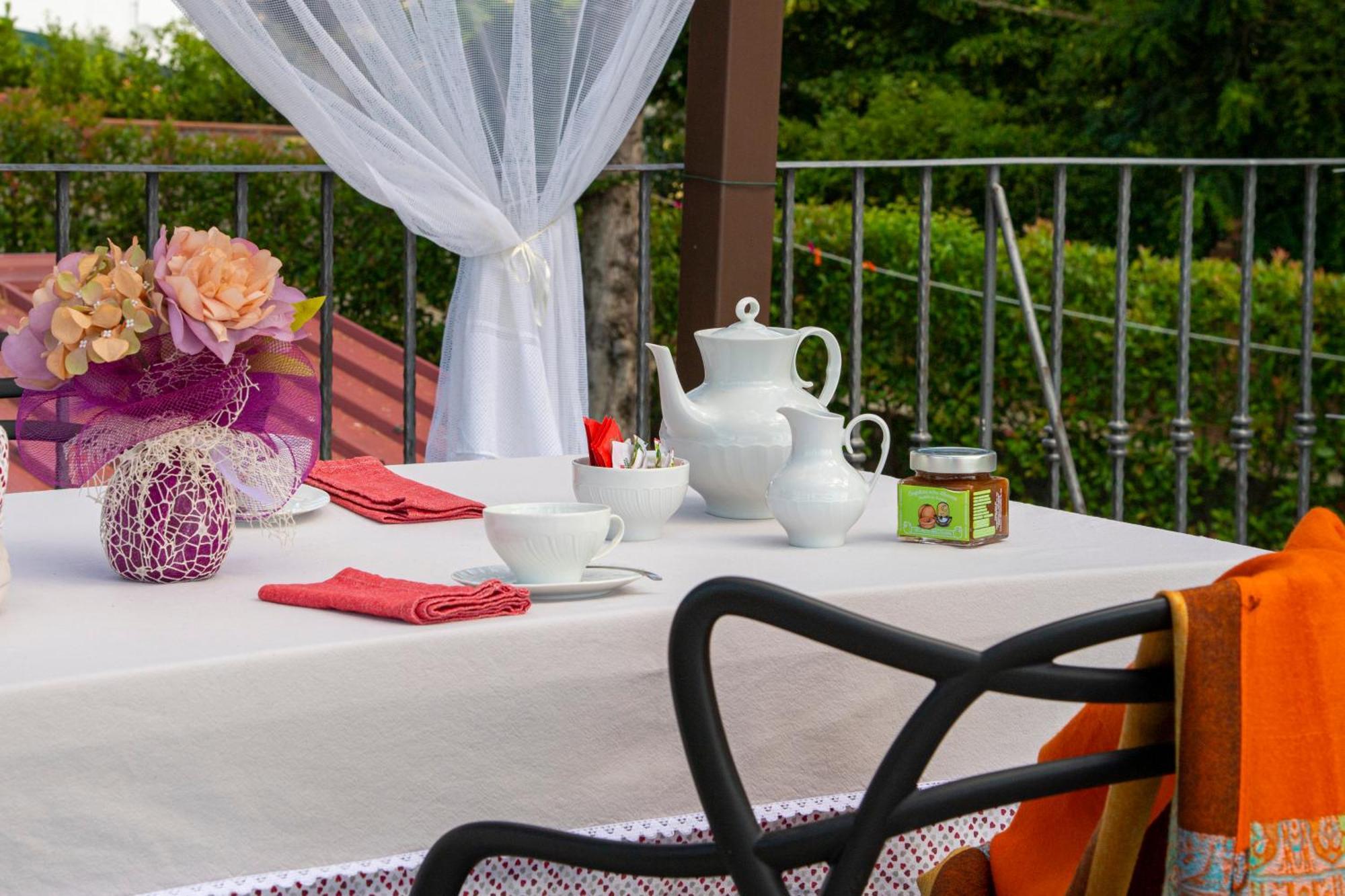 Il Pucchio Apartment Certaldo Luaran gambar