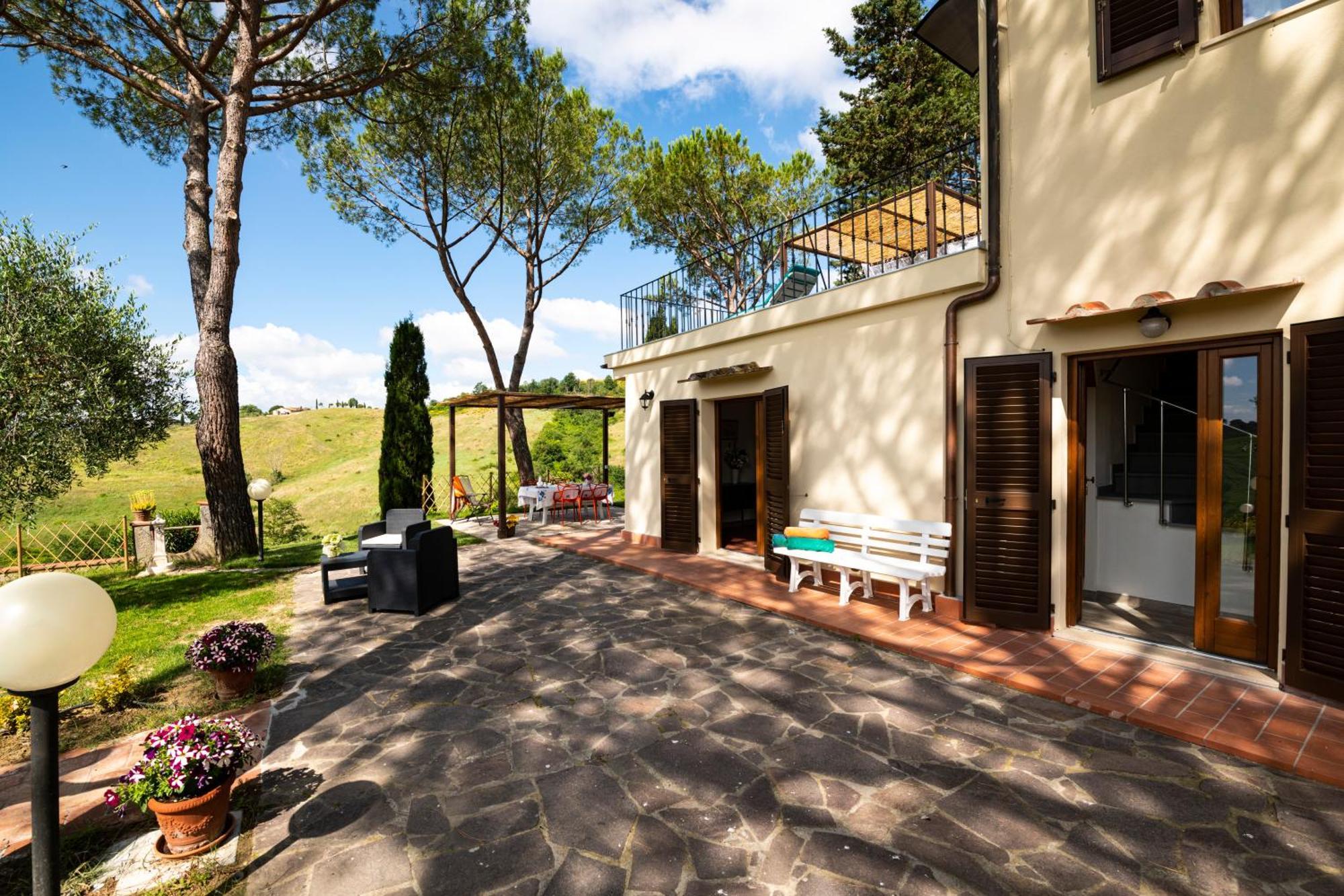 Il Pucchio Apartment Certaldo Luaran gambar