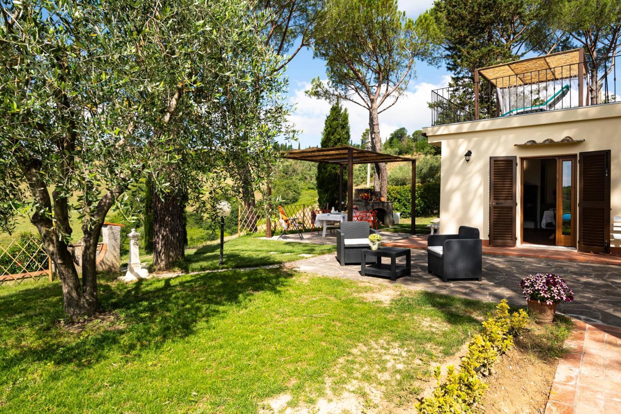 Il Pucchio Apartment Certaldo Luaran gambar